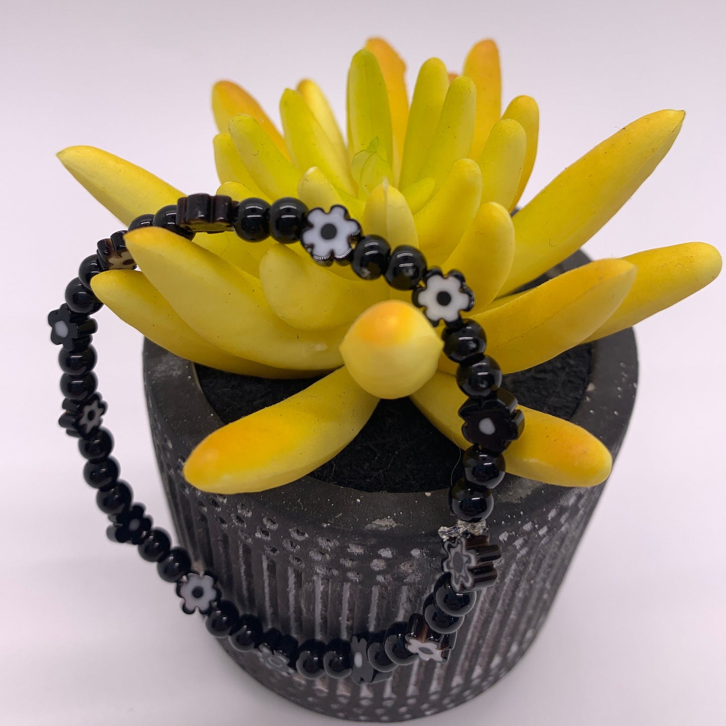 Flower Bead Bracelet | Black